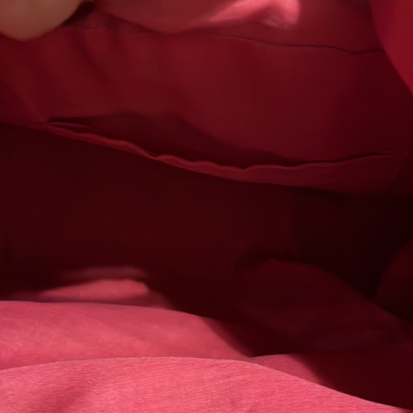 Colourful Weaved Purse/Tote/Carry-All w/Black Faux-leather Straps and Corners - Picture 4 of 9